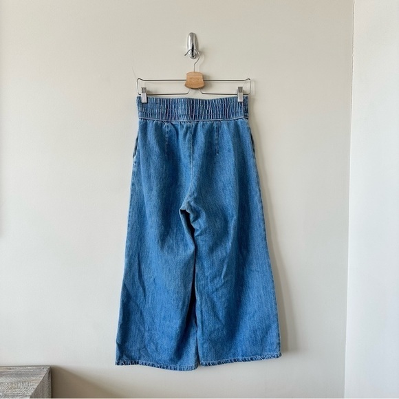 HOLLISTER Ultra High Rise Culottes in Medium Wash (Size:Small) - Picture 3 of 11